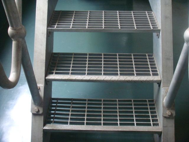 Galvanized or Stainless Steel Grating Clips Type A, B, C for Grating Installation Clamp